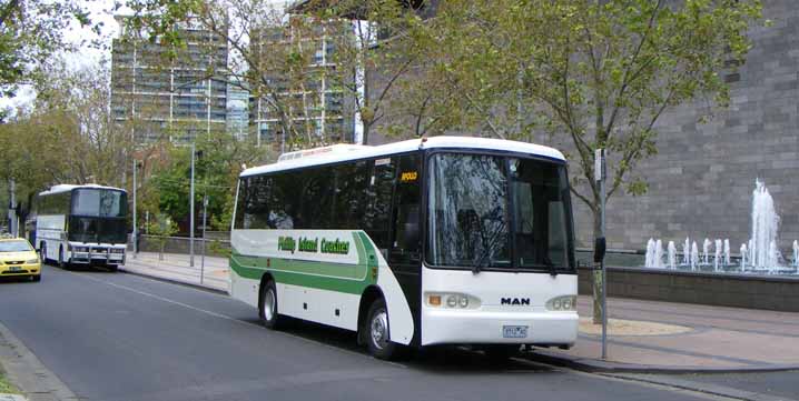 Phillip Island Coaches MAN 14.230 HOCL-H PMCA Apollo 118